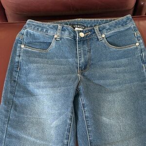 VENUS Classic Blue Jeans